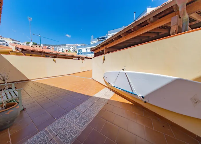 Sky & Sea, The House By The Nyaraló