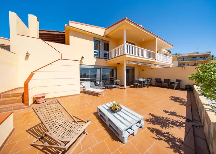 Sky & Sea, The House By The *