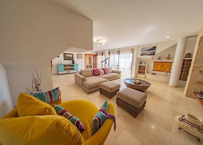 Sky & Sea, The House By The *