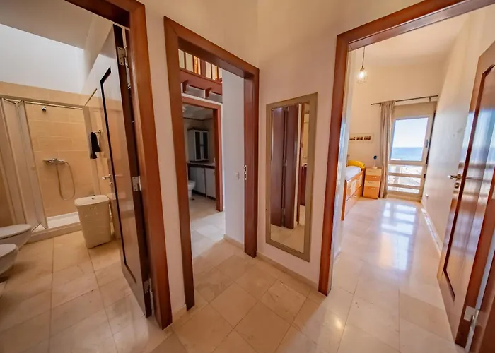 Дом отдыха Sky & Sea, The House By The *